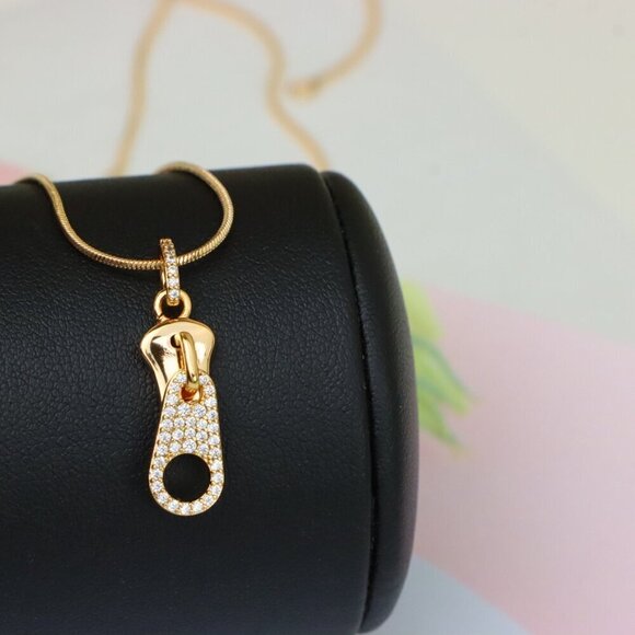 "Stylish Rose Gold Zipper Shape Pendant with Sparkling Stones, XPPT1477 - Picture 5 of 13